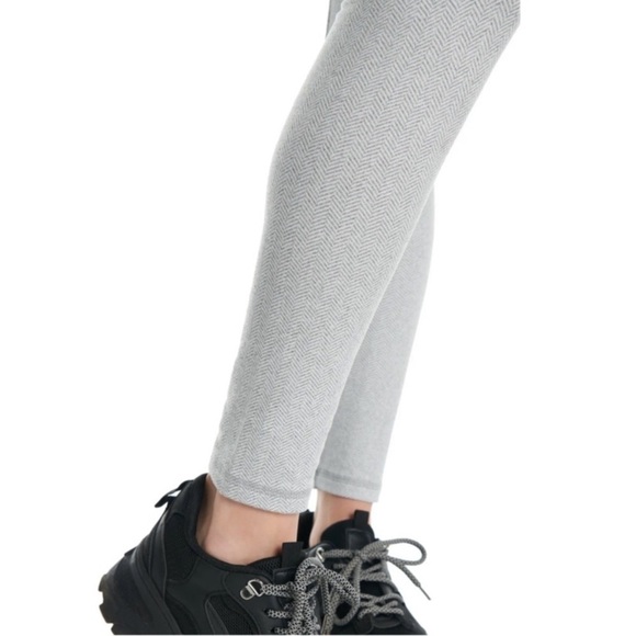 KORAL Seamless Herringbone Jacquard Winter Warm Leggings in Light Gray Size M - Picture 13 of 13
